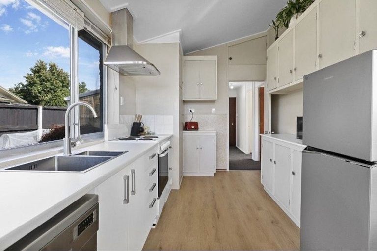 Photo of property in 9b Westmorland Place, Bishopdale, Christchurch, 8053