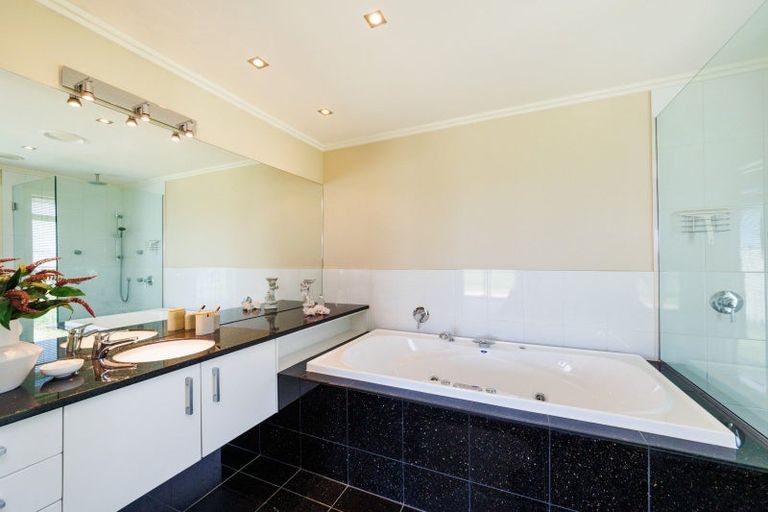 Photo of property in 5 Te Arakura Road, Newbury, Feilding, 4775
