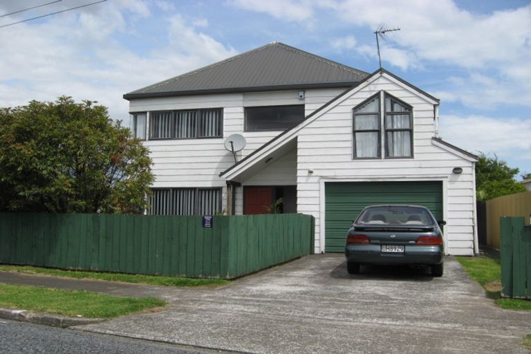 Photo of property in 2/14 Waterfront Road, Mangere Bridge, Auckland, 2022