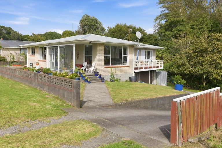 Photo of property in 7 Seymour Street, Waitara, 4320