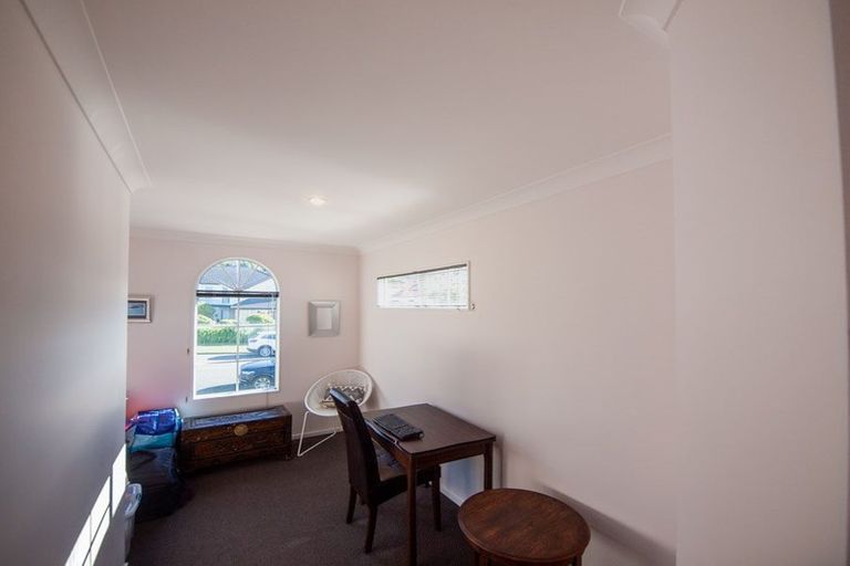 Photo of property in 143 Westchester Drive, Churton Park, Wellington, 6037