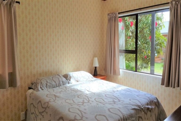 Photo of property in 14 Candu Lane, Kinloch, Taupo, 3377