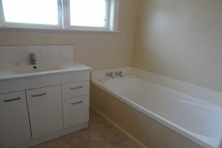 Photo of property in 38 Casey Avenue, Fairfield, Hamilton, 3214