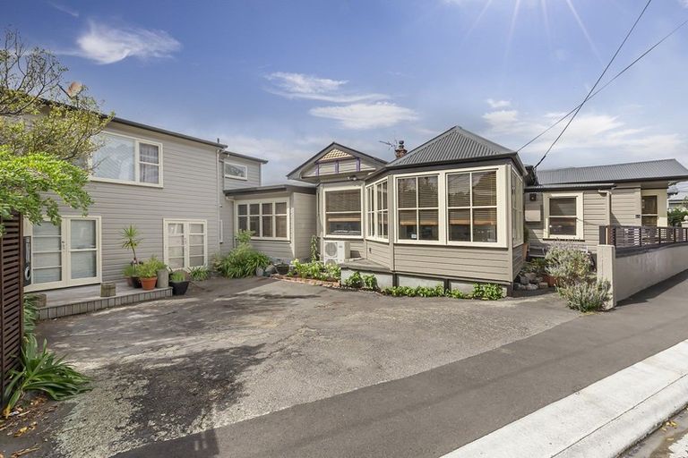Photo of property in 57 Queens Drive, Lyall Bay, Wellington, 6022
