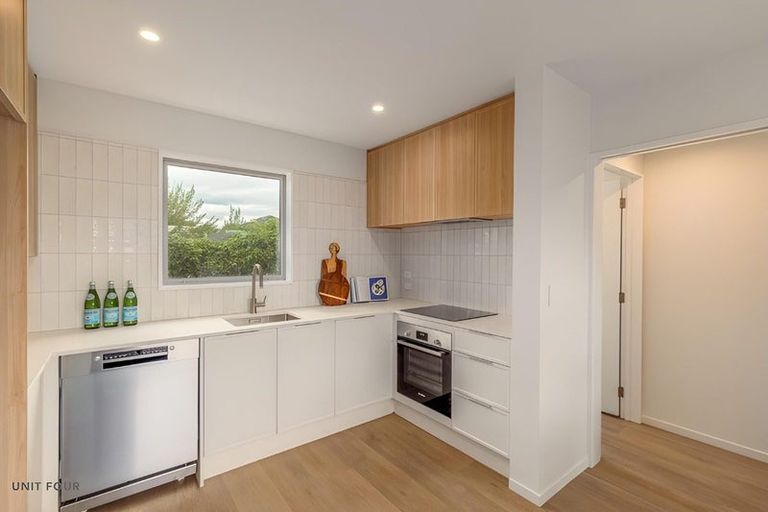 Photo of property in 112b Wildberry Street, Woolston, Christchurch, 8023