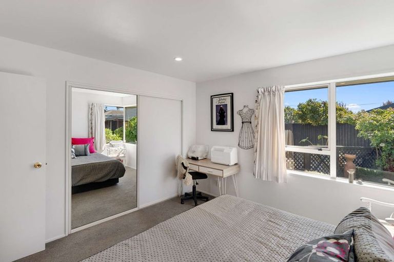 Photo of property in 49 Sawyers Arms Road, Northcote, Christchurch, 8052