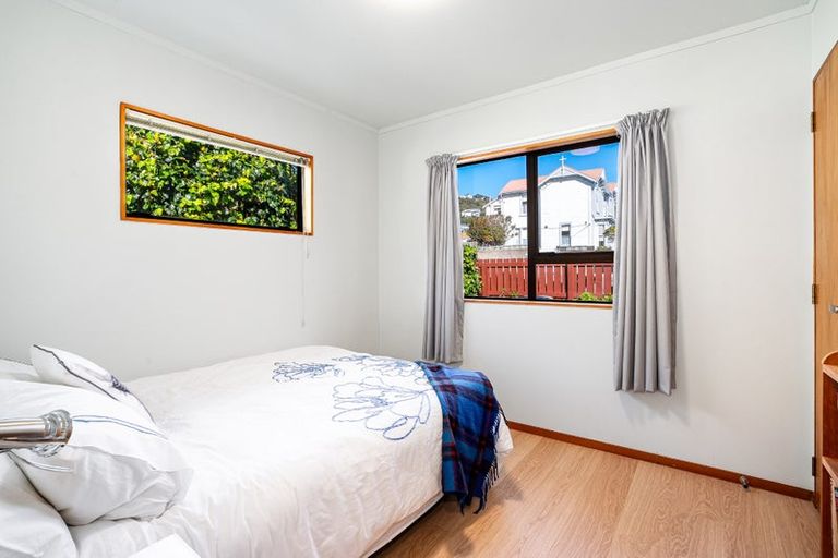 Photo of property in 10a Mersey Street, Island Bay, Wellington, 6023