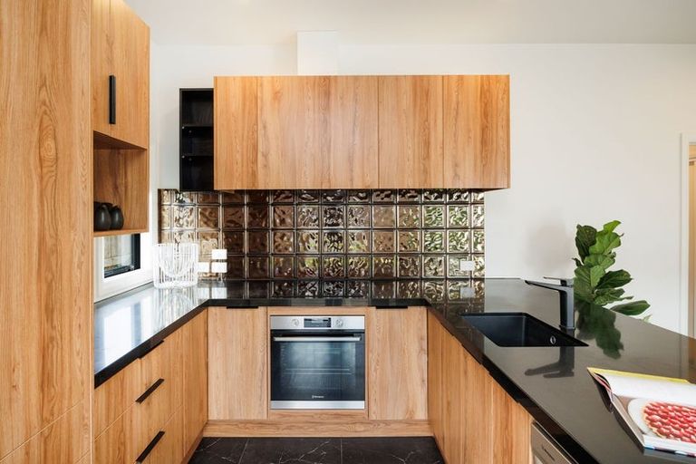 Photo of property in 99b Linton Street, West End, Palmerston North, 4410