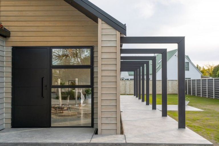 Photo of property in 52b Jellicoe Street, Greytown, 5712