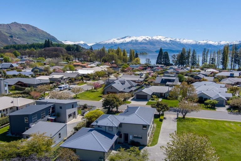 Photo of property in 20 Hyland Street, Wanaka, 9305