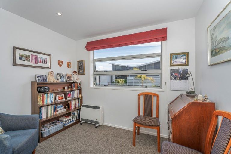 Photo of property in 16 Vanita Drive, Whitianga, 3510