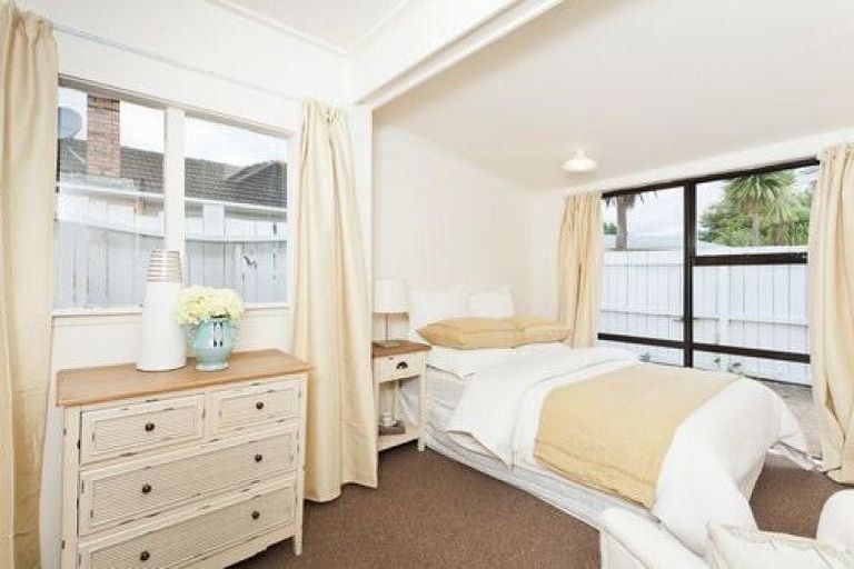 Photo of property in 59 Takanini Road, Takanini, 2112