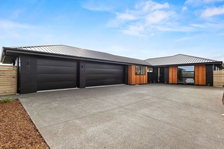 Photo of property in 27 Duporth Road, Rolleston, 7614