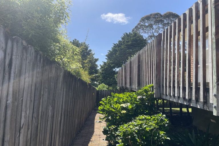 Photo of property in 16 Amherst Place, Albany, Auckland, 0632