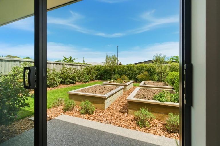 Photo of property in 2 Hepburn Place, Rolleston, 7614