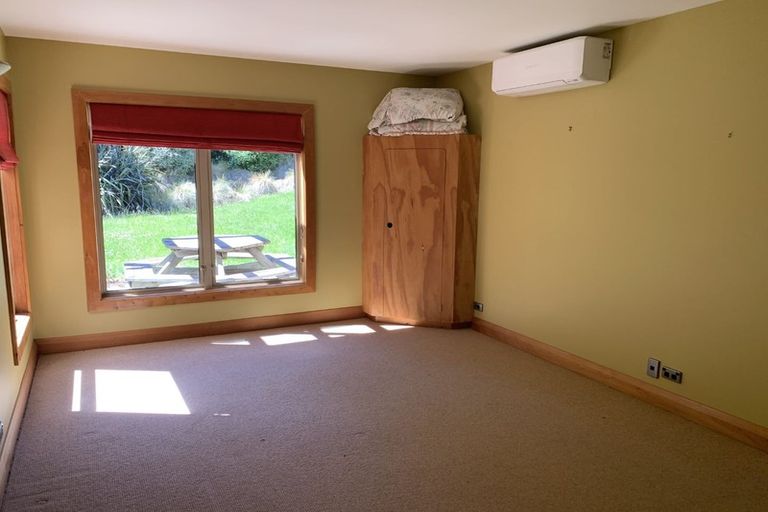 Photo of property in 8 Drake Place, Lake Hawea, Wanaka, 9382