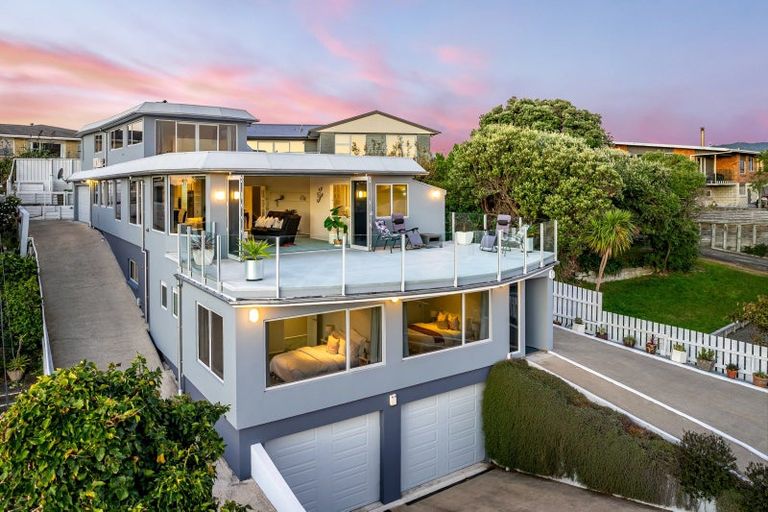 Photo of property in 56 Wharemauku Road, Raumati Beach, Paraparaumu, 5032