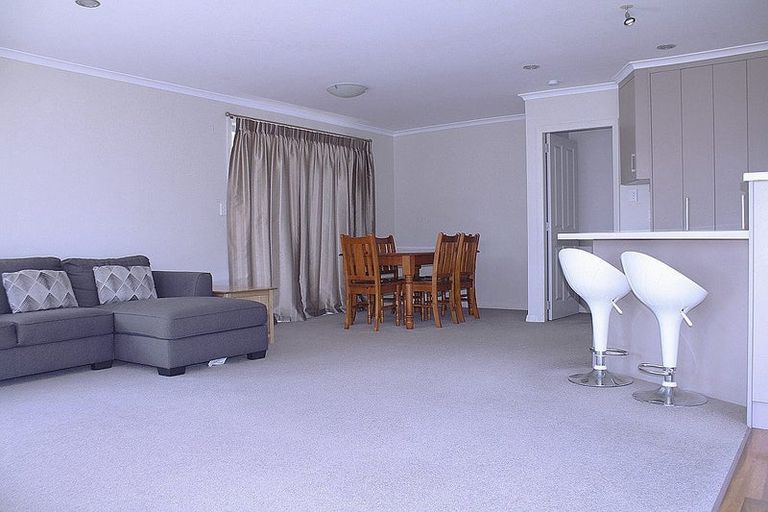 Photo of property in 36a Saint Ronans Avenue, Waterloo, Lower Hutt, 5011