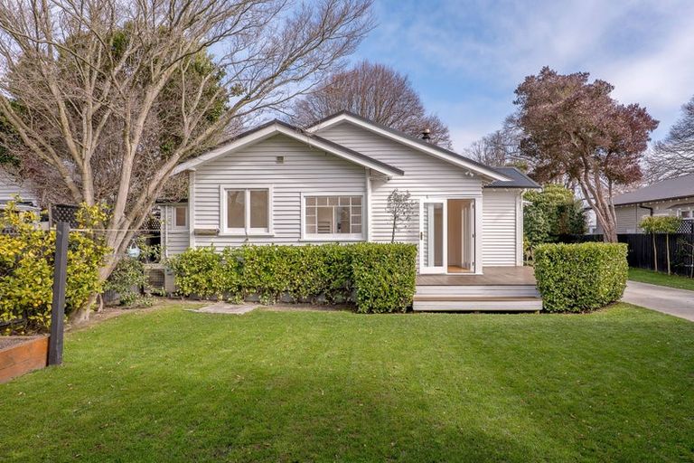 Photo of property in 12 Gosset Street, St Albans, Christchurch, 8014