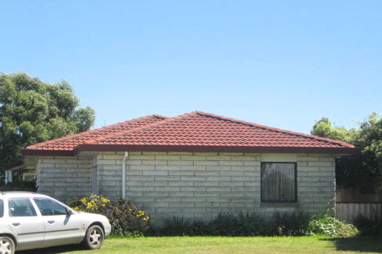 Photo of property in 43 Arcon Drive, Broomfield, Christchurch, 8042