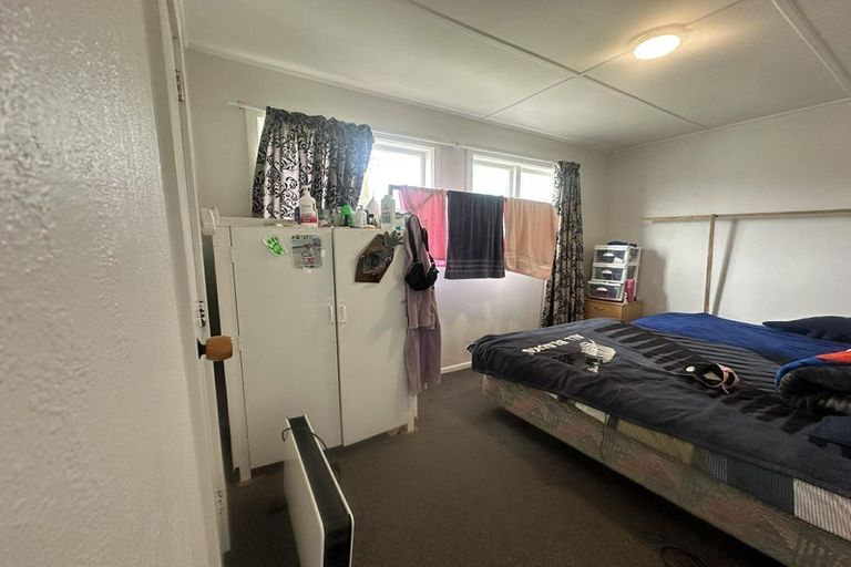 Photo of property in 80 Seddon Street, Naenae, Lower Hutt, 5011