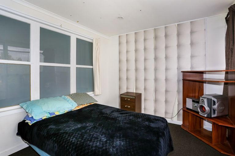 Photo of property in 1 Booth Crescent, Tuakau, 2121