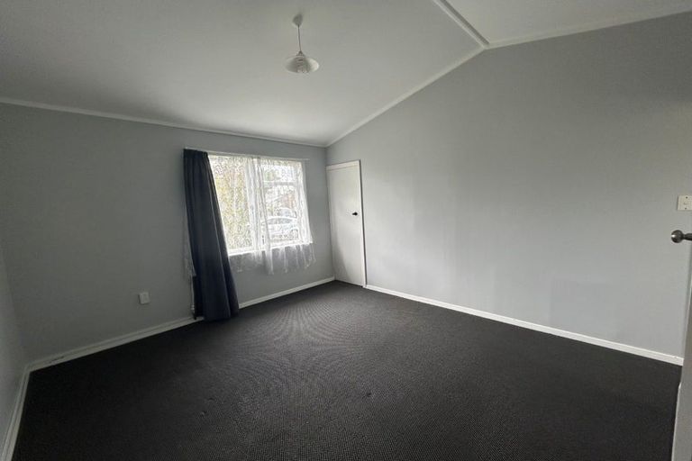 Photo of property in 78-80 Hereford Street, Cannons Creek, Porirua, 5024