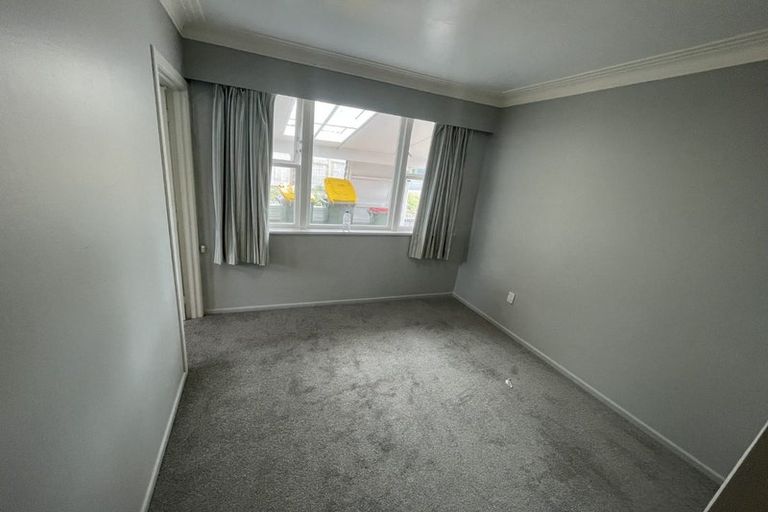 Photo of property in 89 Exmouth Road, Northcote, Auckland, 0627