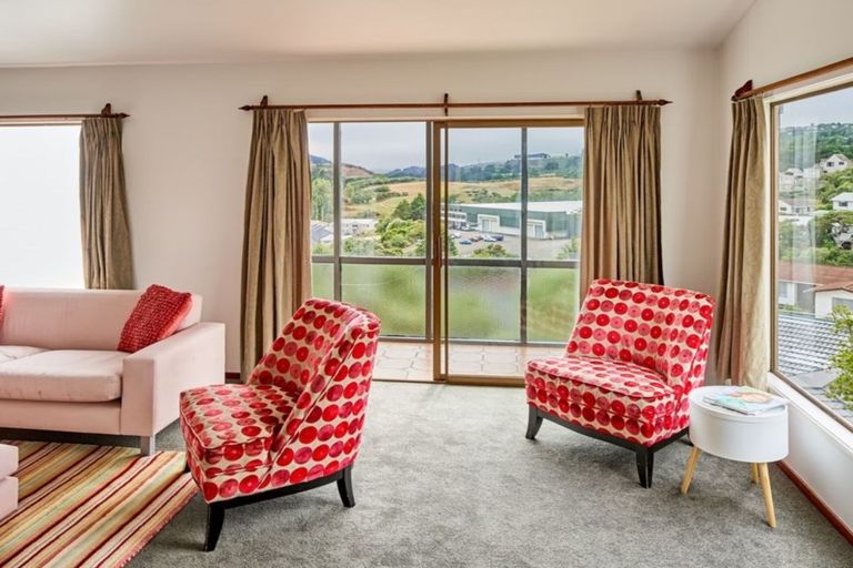 Photo of property in 18c Caesars Place, Churton Park, Wellington, 6037