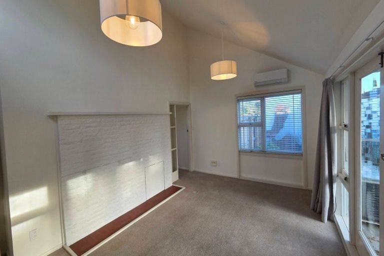 Photo of property in 2/18 Maidstone Road, Ilam, Christchurch, 8041