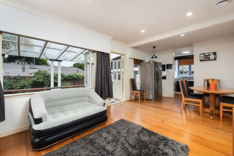 Photo of property in 77 Ngatai Road, Otumoetai, Tauranga, 3110
