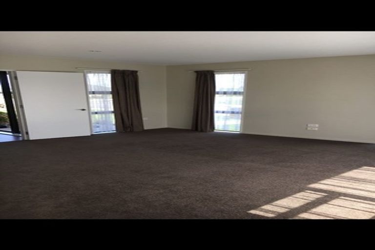 Photo of property in 30 Kotare Avenue, Rangiora, 7400