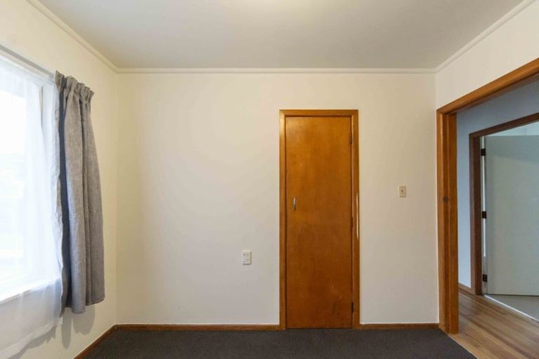 Photo of property in 2 Windsor Road, Maeroa, Hamilton, 3200