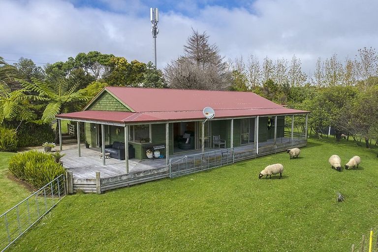 Photo of property in 570 Mahurangi East Road, Algies Bay, Warkworth, 0920
