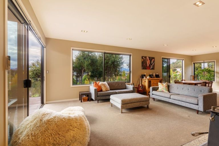 Photo of property in 16 Hidden Hills Drive, Wanaka, 9305