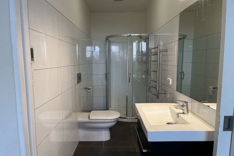 Photo of property in 25u4 Home Street, Mount Victoria, Wellington, 6011
