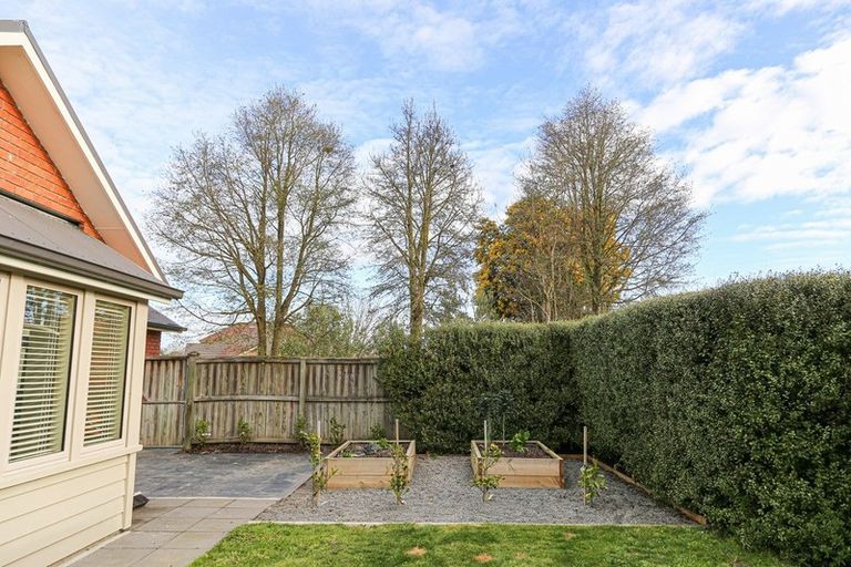 Photo of property in 23 Cathcart Crescent, Prebbleton, 7604