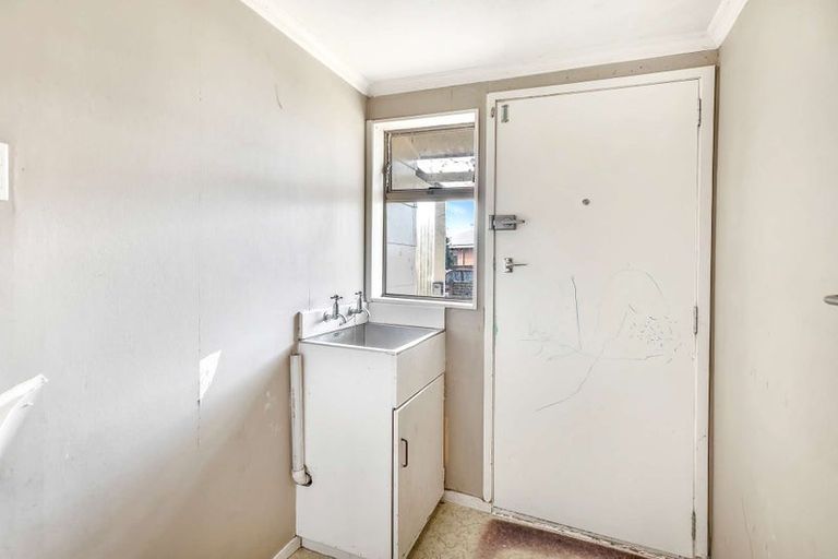 Photo of property in 114 Tremaine Avenue, Westbrook, Palmerston North, 4412