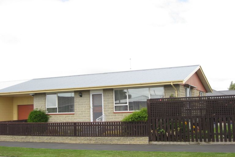 Photo of property in 6 Bute Street, Woolston, Christchurch, 8062
