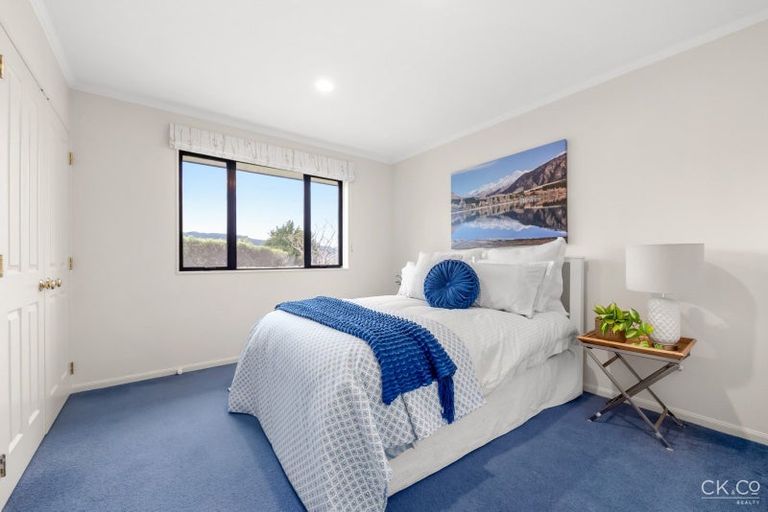 Photo of property in 63 Kirton Drive, Riverstone Terraces, Upper Hutt, 5018