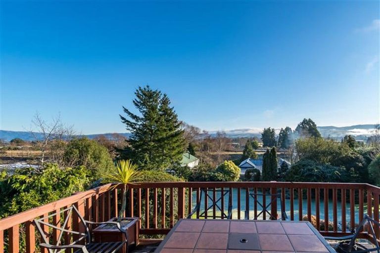 Photo of property in 6 Haggart Street, Mosgiel, 9092