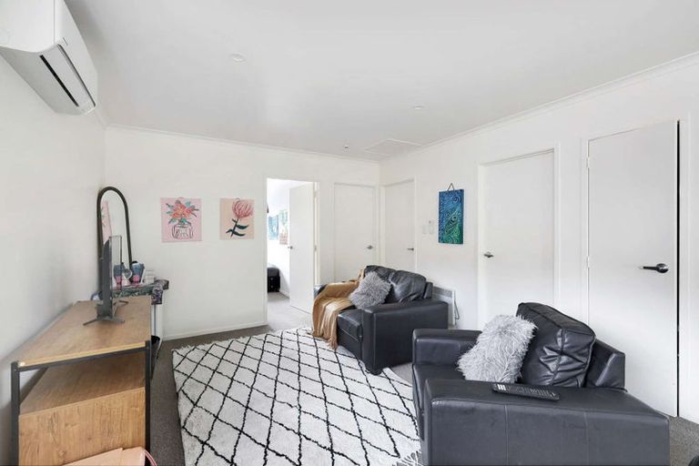 Photo of property in 355 Saint Aubyn Street, Moturoa, New Plymouth, 4310