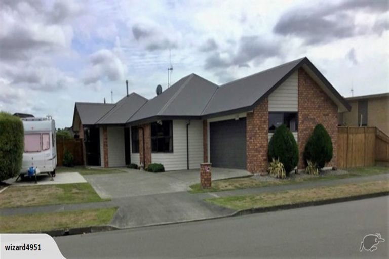 Photo of property in 11 Geneva Terrace, Kelvin Grove, Palmerston North, 4414
