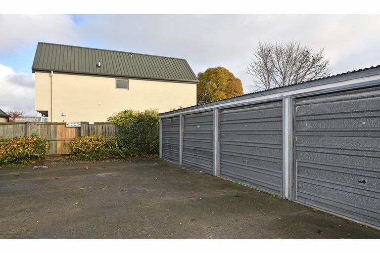 Photo of property in 2/50 Clare Road, St Albans, Christchurch, 8014