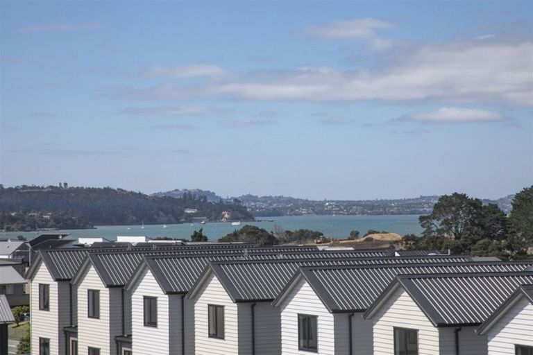 Photo of property in 305/2 Onekiritea Road, Hobsonville, Auckland, 0616