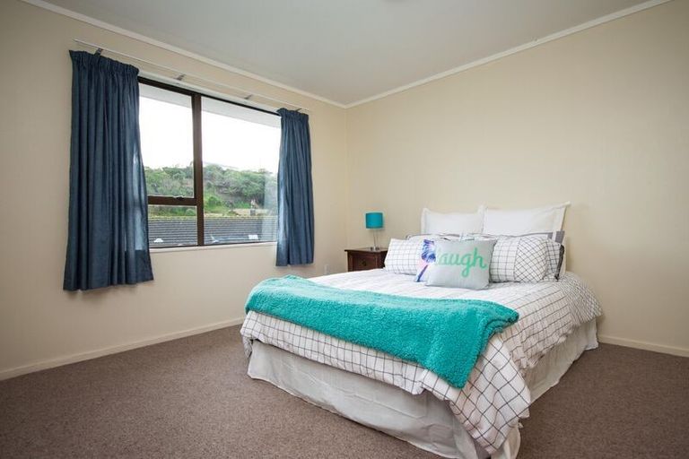 Photo of property in 93a Broderick Road, Johnsonville, Wellington, 6037