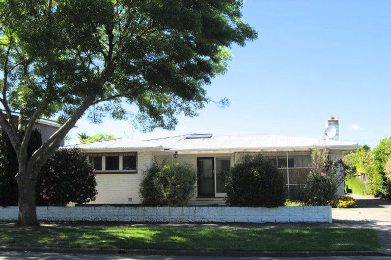 Photo of property in 2/30 Hartford Street, Burnside, Christchurch, 8053