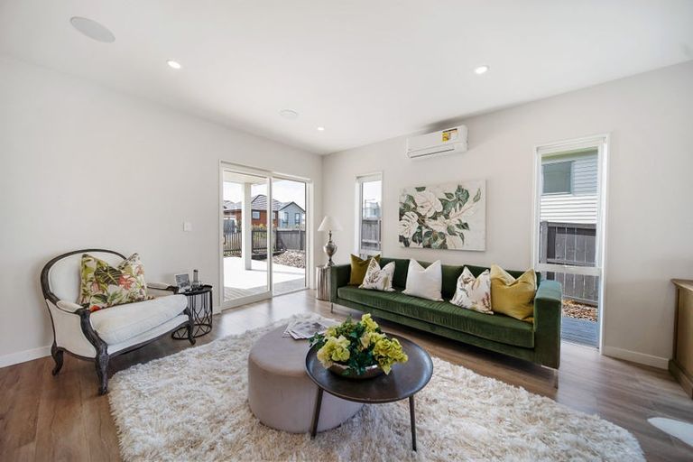 Photo of property in 78 Hayfield Way, Karaka, Papakura, 2113