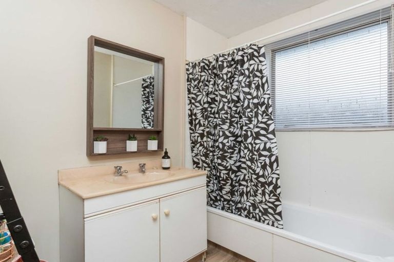 Photo of property in 2 Randolph Street, Woolston, Christchurch, 8062