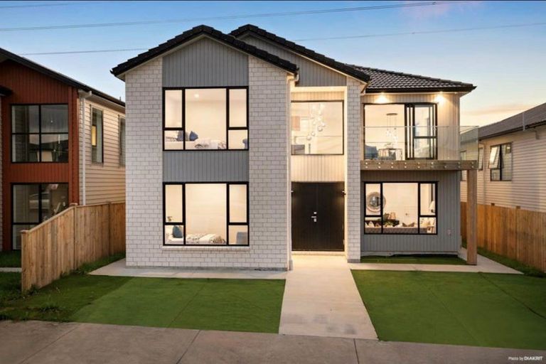 Photo of property in 44 Dungloe Avenue, Flat Bush, Auckland, 2019